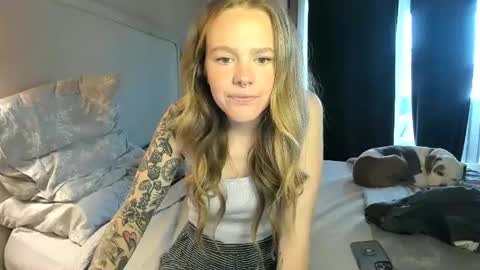 Snapshot of kassykitty29 chatting on 12-28-24, 09:40 Kitty Kat online show from 12-28-24, 09:40