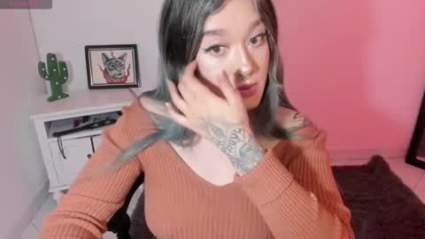 Alicia online show from 11-06-25, 12:22