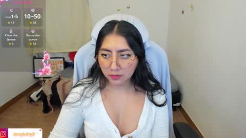 Kat       online show from 10-13-25, 09:15