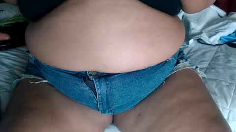 Snapshot of kataleyabig69 chatting on 12-04-25, 04:27 katele online show from 12-04-25, 04:27