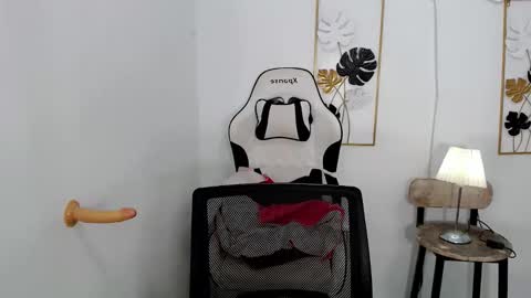 kataluna_hugecock69 online show from 02-25-26, 05:50