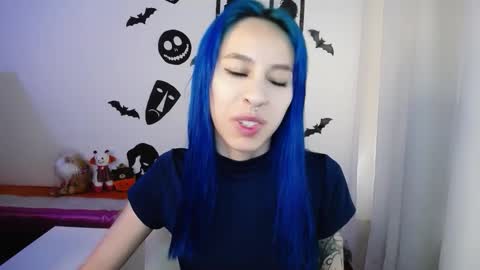 Maca online show from 10-26-25, 02:23