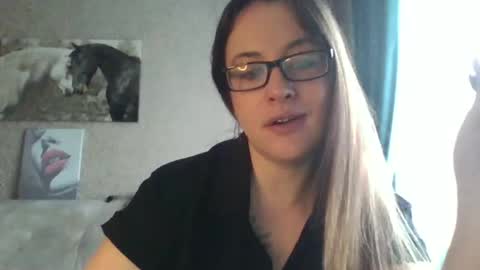 Snapshot of katarios_x chatting on 11-08-25, 08:25 katarios online show from 11-08-25, 08:25