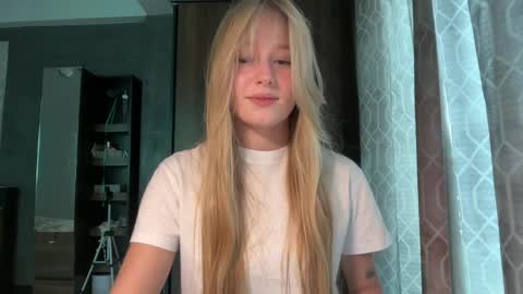 Snapshot of katcontrol chatting on 03-28-26, 04:01 katcontrol online show from 03-28-26, 04:01