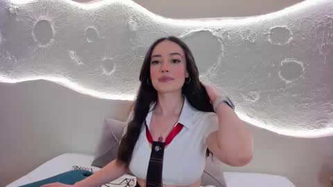 Kate online show from 11-24-25, 09:03