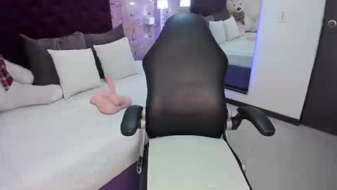 kate lua online show from 01-12-26, 04:23