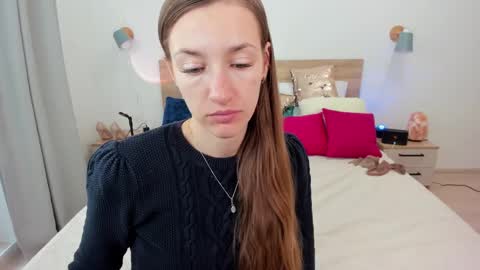 kate_redgar online show from 09-25-25, 01:15