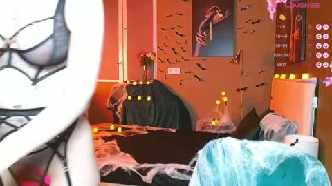 Therapist online show from 10-30-25, 07:58