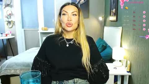 Therapist online show from 12-15-25, 11:20