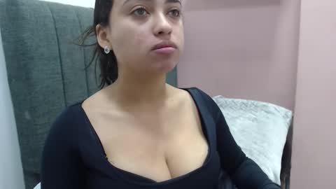 Kari online show from 09-26-25, 01:37