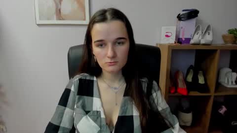 Kate  online show from 12-21-25, 08:27