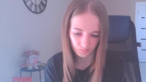 katekayer online show from 09-30-25, 08:41