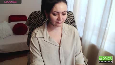 Snapshot of katelynwinehouse chatting on 12-19-24, 11:29 Katelyn online show from 12-19-24, 11:29