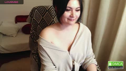 Snapshot of katelynwinehouse chatting on 12-28-24, 02:21 Katelyn online show from 12-28-24, 02:21