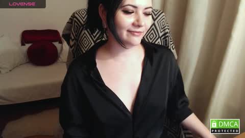 Snapshot of katelynwinehouse chatting on 01-05-25, 02:41 Katelyn online show from 01-05-25, 02:41