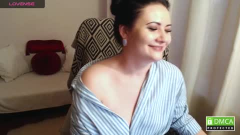 Snapshot of katelynwinehouse chatting on 01-18-25, 02:12 Katelyn online show from 01-18-25, 02:12