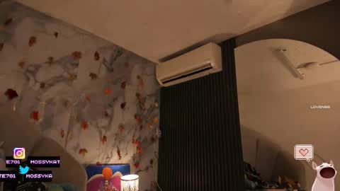 Im Katherine but call me Kate  online show from 12-16-25, 12:21