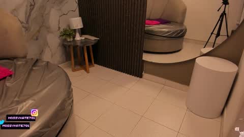 Im Katherine but call me Kate  online show from 01-13-26, 12:10