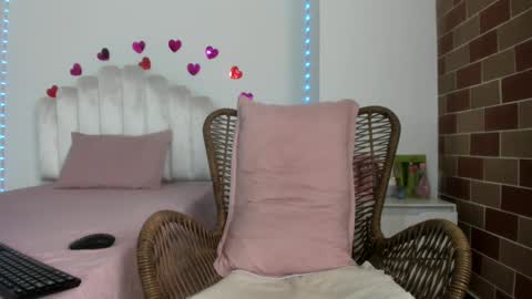 Snapshot of katerin_moore chatting on 09-20-25, 03:57 katherin moore online show from 09-20-25, 03:57