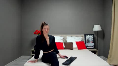 Katerina GTM2 Mo Tu Th Fr Sa Su 3am-10am online show from 09-18-25, 09:00