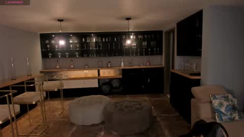 K A T E  online show from 02-24-26, 10:57