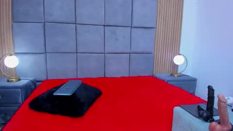 kate Tompson online show from 02-23-26, 03:31