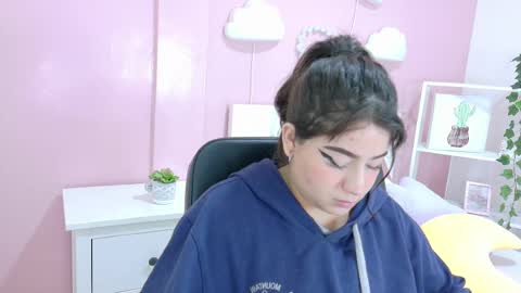 K A T H E  online show from 10-02-25, 11:50