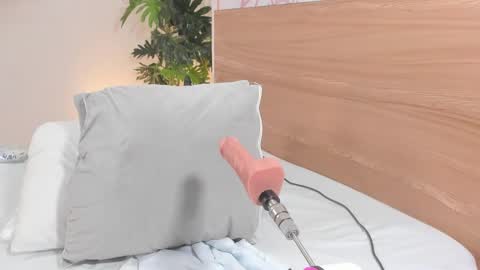 Snapshot of kathefoxx chatting on 12-03-24, 05:31 Emma online show from 12-03-24, 05:31