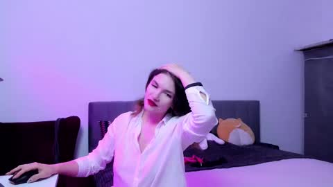 Katherine online show from 10-17-25, 03:47