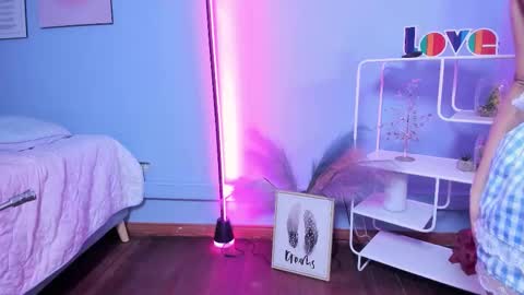 Kathia  online show from 12-20-25, 04:41