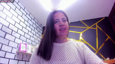 Paola online show from 12-03-24, 12:27