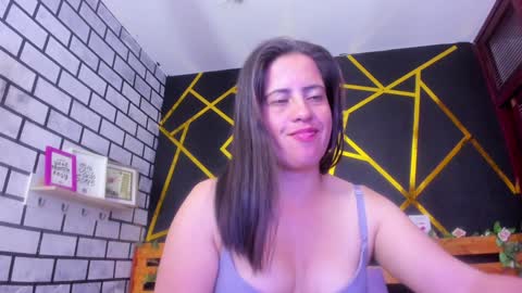 Paola online show from 12-18-24, 04:06