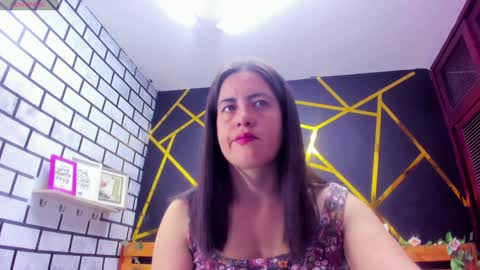Paola online show from 01-07-25, 12:41