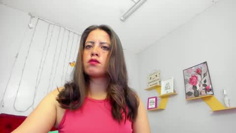 Paola online show from 03-01-25, 12:45