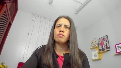 Paola online show from 03-12-25, 12:26