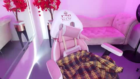 Kathy dolce online show from 02-20-26, 06:26