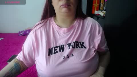 Snapshot of kathybigboobsbbw_ chatting on 09-20-25, 06:14 kathybigboobsbbw_ online show from 09-20-25, 06:14