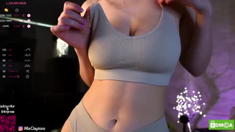 Snapshot of kathyclaytons chatting on 02-07-25, 08:44 Aneta online show from 02-07-25, 08:44