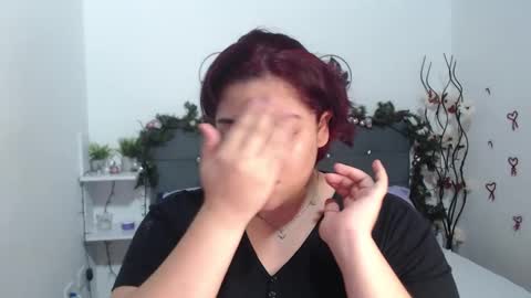 kathygonzalez_ online show from 12-24-24, 11:17