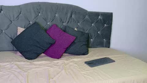 Katia  Rivas online show from 11-09-25, 11:19