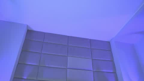 Katia online show from 11-26-25, 05:03