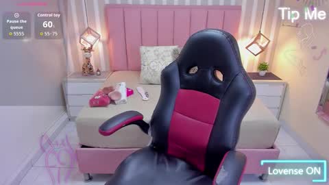 KATIA online show from 10-15-25, 12:05