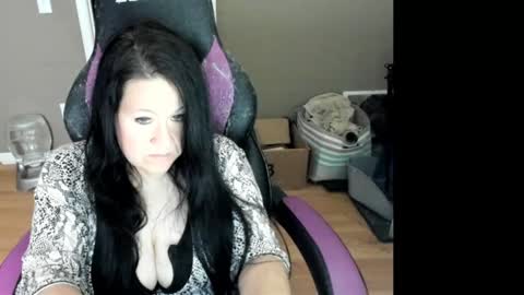 Katie online show from 01-30-25, 05:09