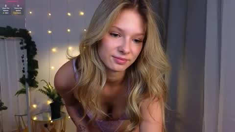 Snapshot of katie_dierse chatting on 12-19-25, 02:02 Katie online show from 12-19-25, 02:02