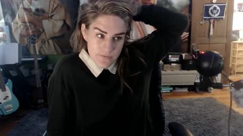 Katie online show from 10-15-25, 03:17