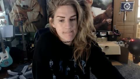 Katie online show from 10-18-25, 04:15