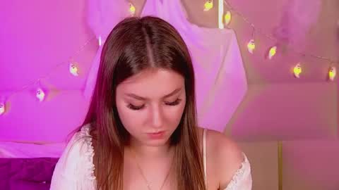 Snapshot of katiereeves chatting on 10-30-25, 05:13 katiereeves online show from 10-30-25, 05:13