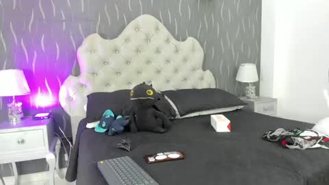 Katie online show from 12-26-24, 06:09