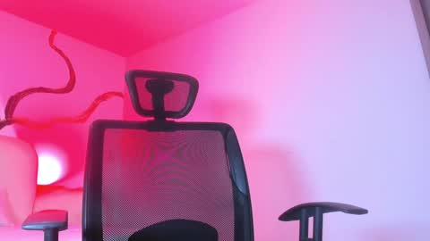 Katie online show from 02-02-25, 05:32