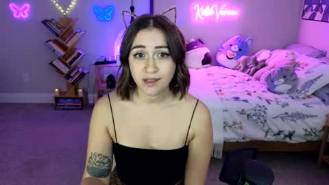 Katie Verona online show from 03-01-25, 01:43
